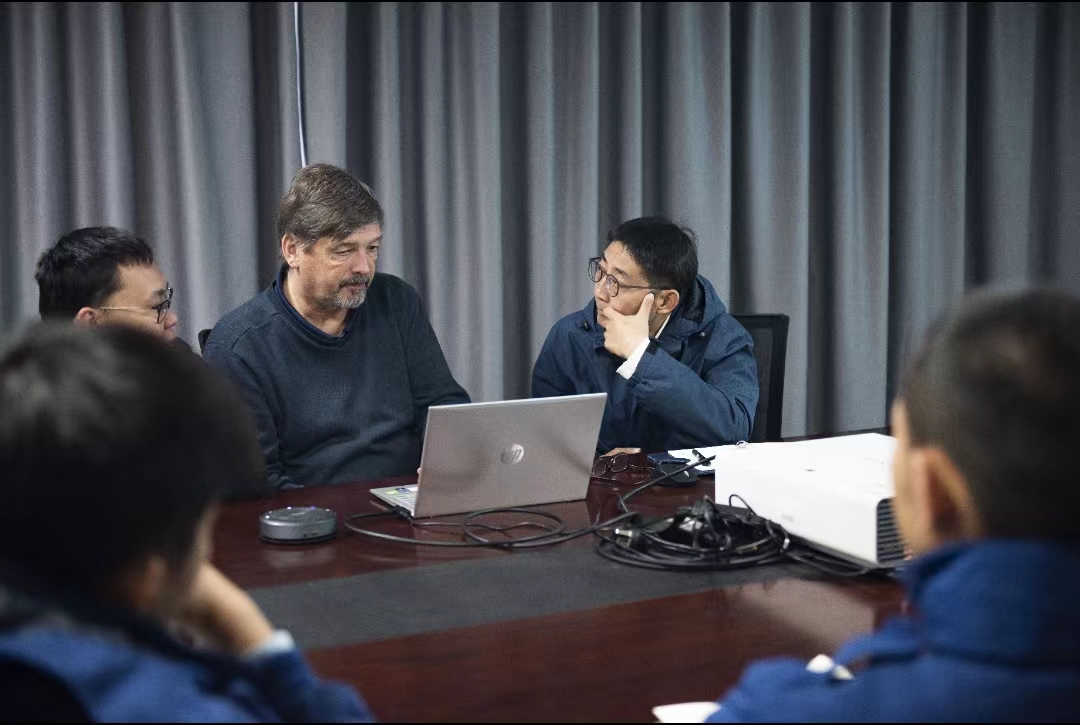 冰球突破-冰球电游豪华版_MG冰球游戏