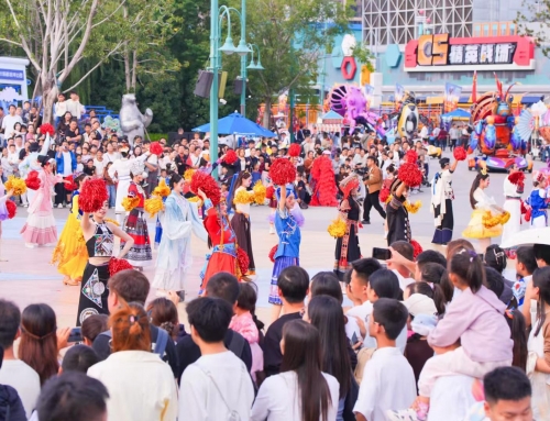 冰球突破海洋公园2025年“最燃”国庆圆满收官，，，尽享蓝色海洋与国潮文化盛宴