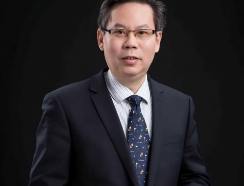 欧阳明——执行董事、副总裁兼董事会秘书