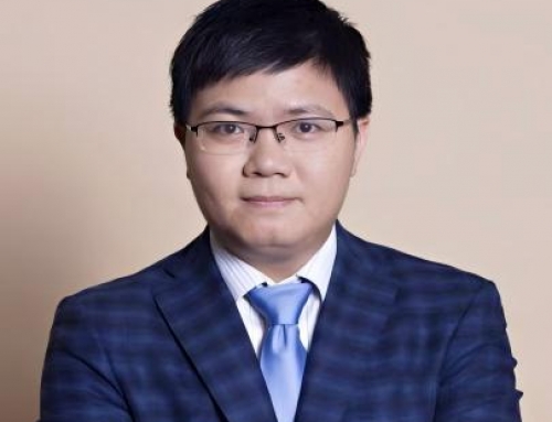 詹新伟——执行董事、、、常务副总裁兼首席财务官